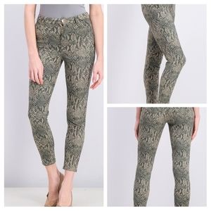 Women's Material Girl Tan Snake Skin Print Size 3 Stretch Pants w Pockets